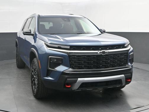 Lakeshore Blue Metallic 2025 Chevrolet Traverse Z71