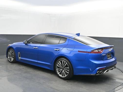 2019 Kia Stinger Base