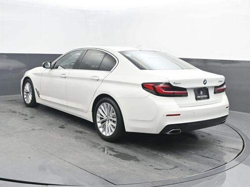 2023 BMW 530 i