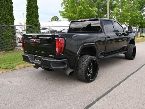2022 GMC Sierra 2500 AT4