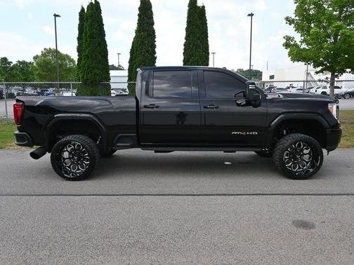 2022 GMC Sierra 2500 AT4