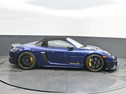 2025 Porsche 718 Spyder RS