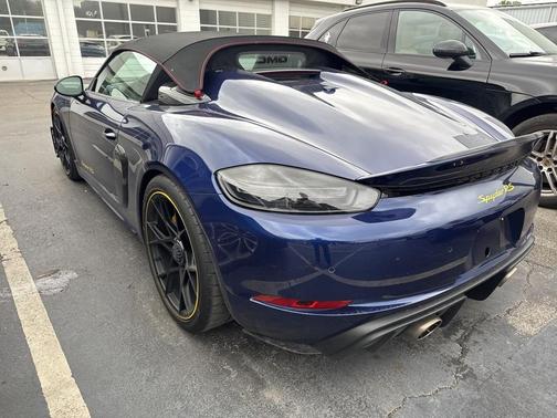 2025 Porsche 718 Spyder RS