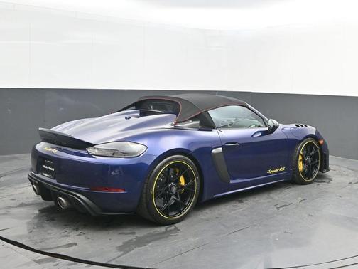 2025 Porsche 718 Spyder RS