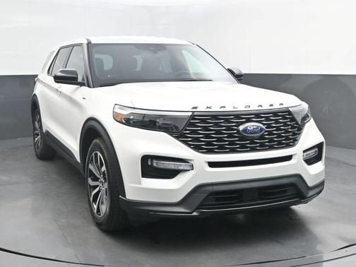 Star White 2022 Ford Explorer ST-Line