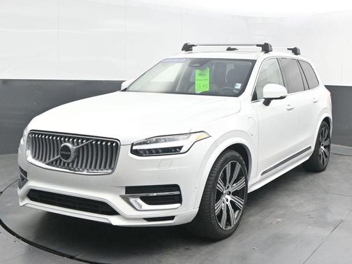 2024 Volvo XC90 Recharge Plug-In Hybrid T8 Ultimate Bright Theme 7-Seater