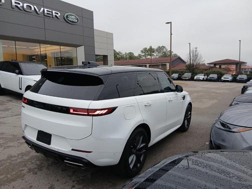 2024 Land Rover Range Rover Sport Dynamic SE