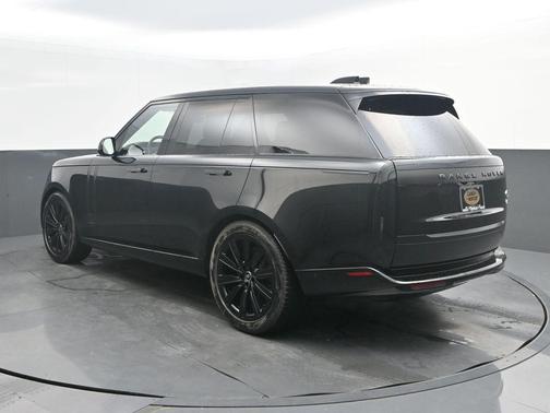 Santorini Black 2023 Land Rover Range Rover P530 SE
