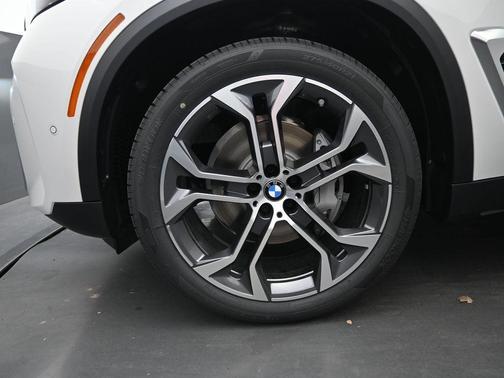 0A96 2026 BMW X5 xDrive40i