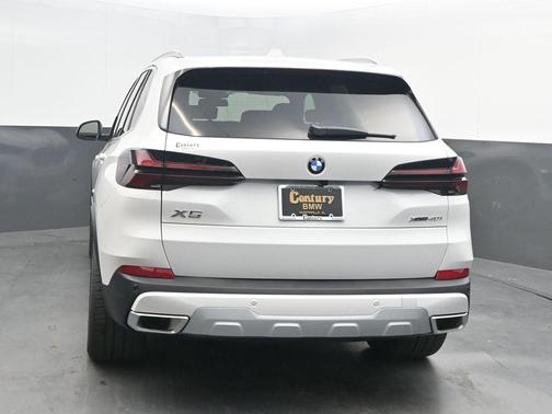 0A96 2026 BMW X5 xDrive40i