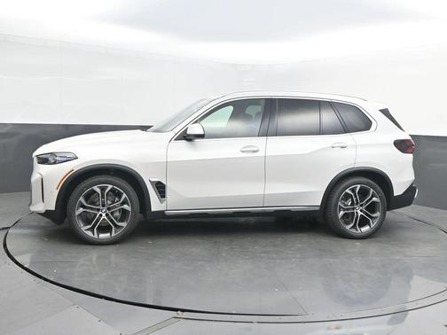 0A96 2026 BMW X5 xDrive40i