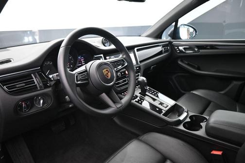 Volcano Grey Metallic 2023 Porsche Macan