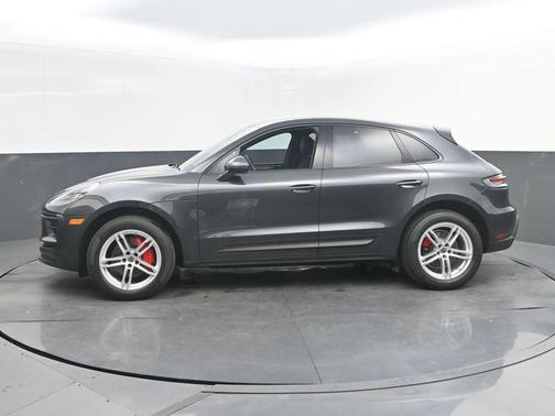 Volcano Grey Metallic 2023 Porsche Macan