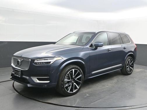 2023 Volvo XC90 B6 Plus 6-Seater