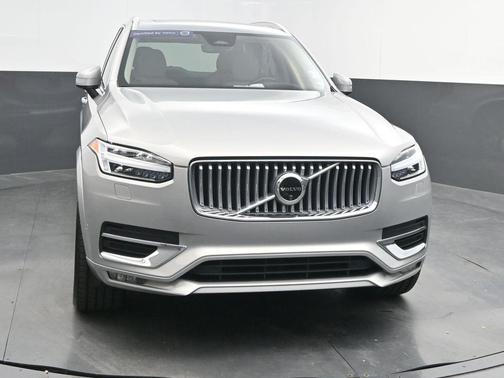 2024 Volvo XC90 B6 Ultimate Bright Theme 6-Seater