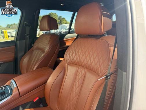 2024 BMW X7 M60i