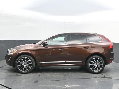 2016 Volvo XC60 T6 Drive-E Platinum