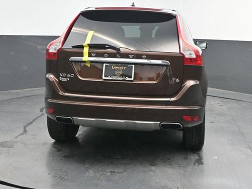 2016 Volvo XC60 T6 Drive-E Platinum