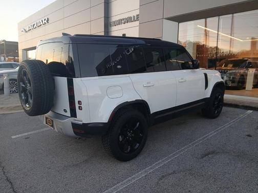 2022 Land Rover Defender 110 Standard