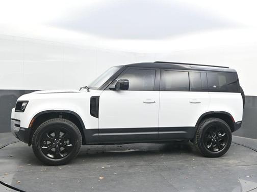 2022 Land Rover Defender 110 Standard