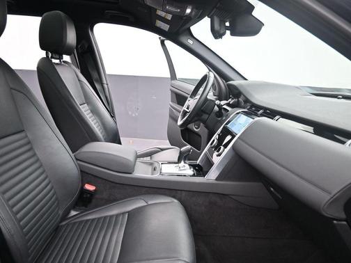 2022 Land Rover Discovery Sport SE