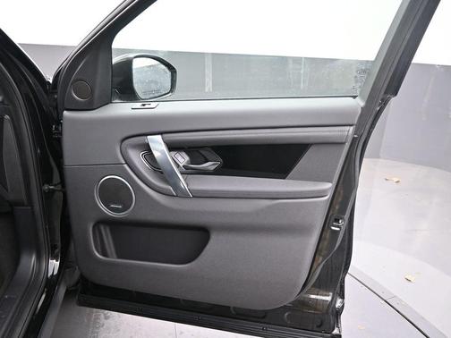 2022 Land Rover Discovery Sport SE