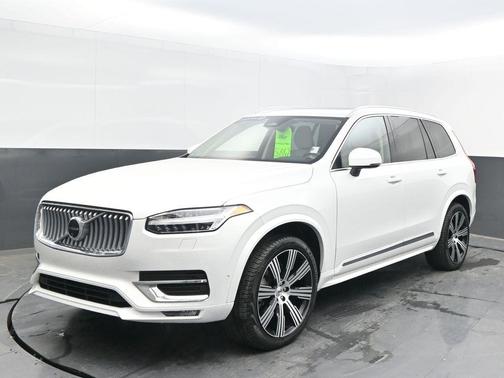 2024 Volvo XC90 B6 Plus Bright Theme 7-Seater