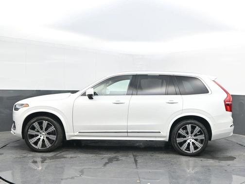 2024 Volvo XC90 B6 Plus Bright Theme 7-Seater