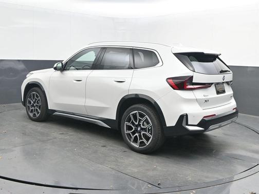 White Metallic 2026 BMW X1 xDrive28i