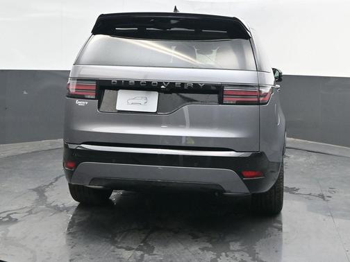 2025 Land Rover Discovery P360 Dynamic SE
