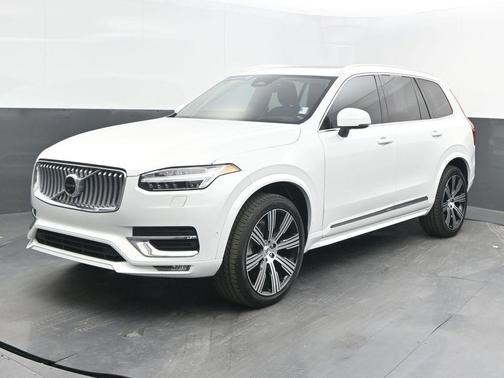 2023 Volvo XC90 B6 Ultimate 7-Seater