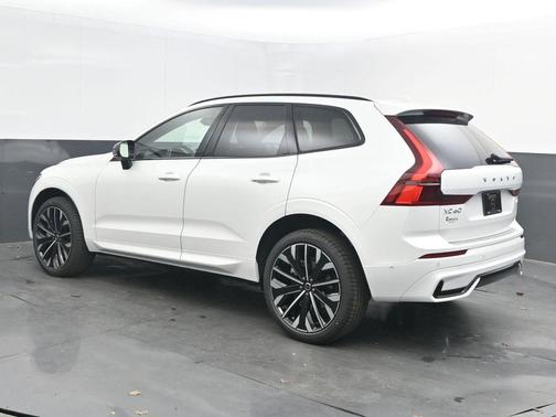 2026 Volvo XC60 B5 Ultra