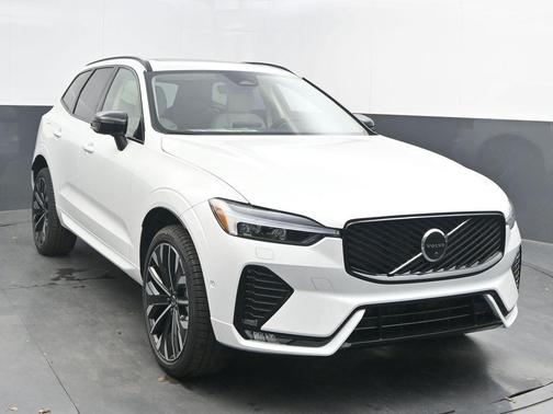 2026 Volvo XC60 B5 Ultra
