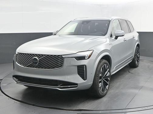 Vapour Grey 2026 Volvo XC90 Plug-In Hybrid T8 Plus 7-Seater