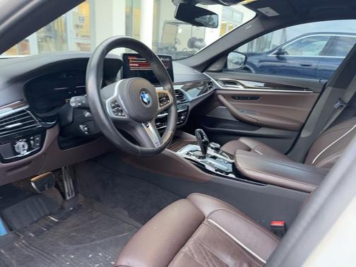 2022 BMW M550 i xDrive