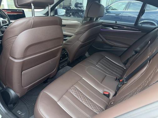 2022 BMW M550 i xDrive