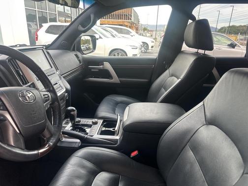 2021 Toyota Land Cruiser Heritage Edition