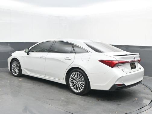 2020 Toyota Avalon Hybrid Limited