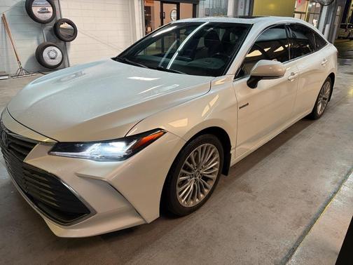 2020 Toyota Avalon Hybrid Limited