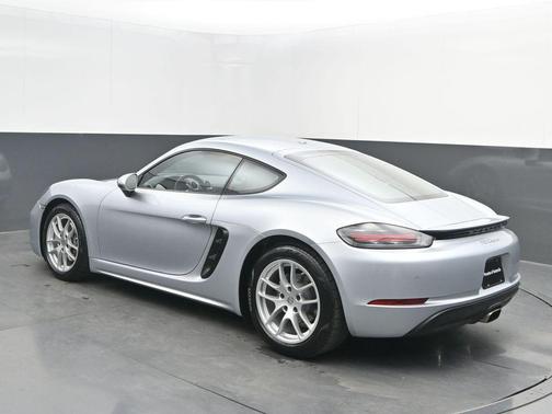 2018 Porsche 718 Cayman Base