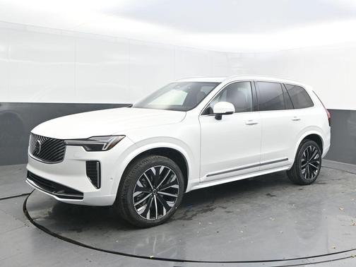 Crystal White Pearl 2026 Volvo XC90 B6 Ultra 7-Seater