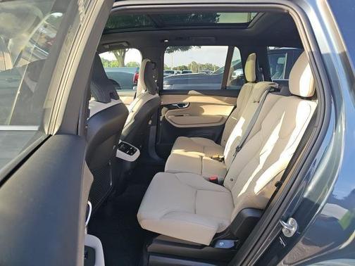 Denim Blue Metallic 2026 Volvo XC90 B6 Plus 7-Seater