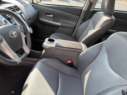 2012 Toyota Prius v Five