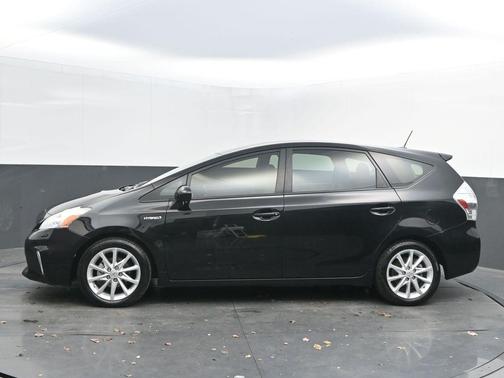 2012 Toyota Prius v Five