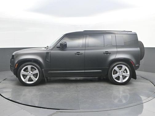 Santorini Black 2025 Land Rover Defender P400 X-Dynamic SE