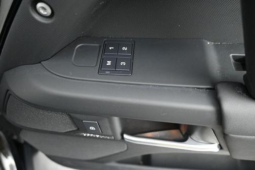 Santorini Black 2025 Land Rover Defender P400 X-Dynamic SE