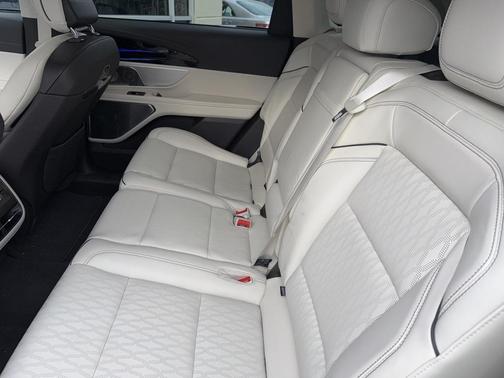 2024 Lincoln Nautilus Black Label