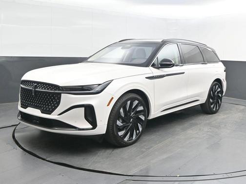 2024 Lincoln Nautilus Black Label