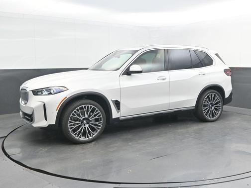 White Metallic 2026 BMW X5 sDrive40i
