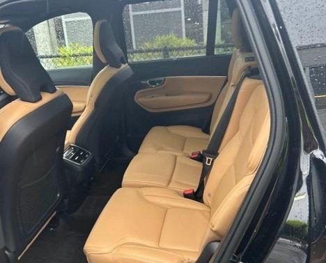 2025 Volvo XC90 B6 Ultra
